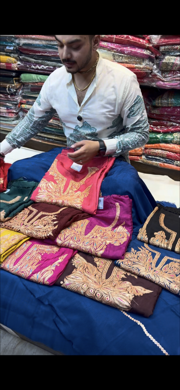 Video preview for Puff Tilla Kashmiri Suit