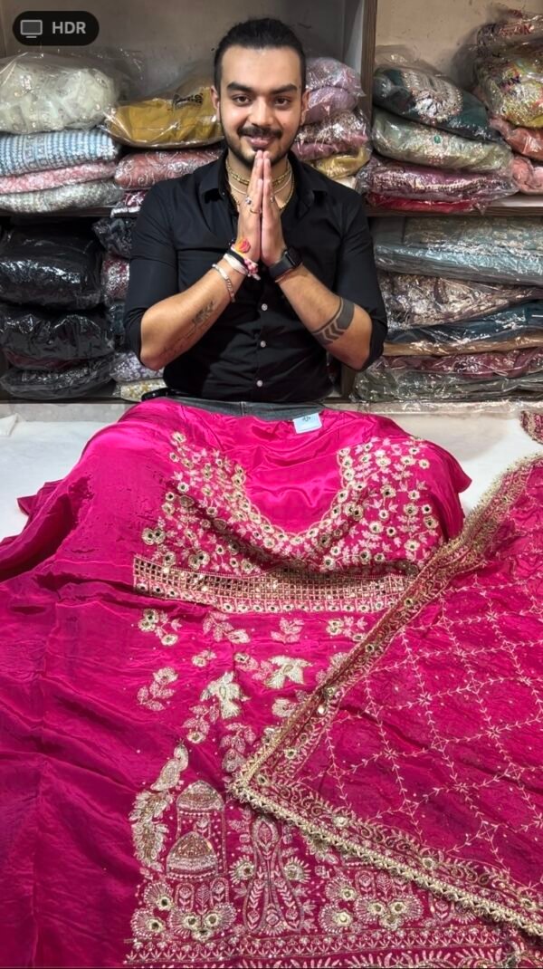 Video preview for Unique Weeding Suit