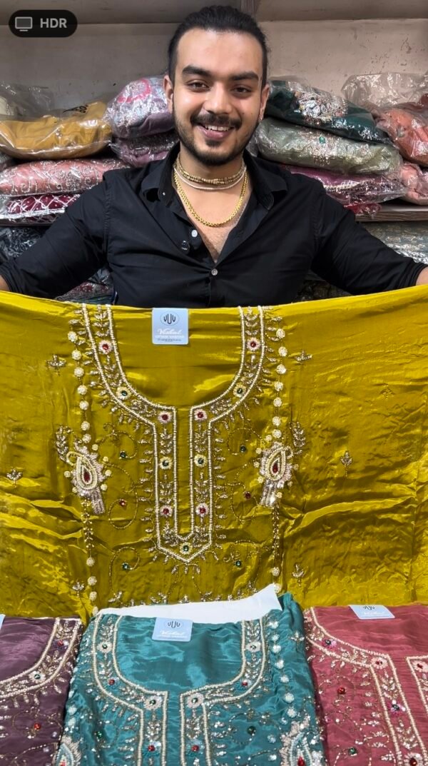 Video preview for Heavy Handwork With Beads Work